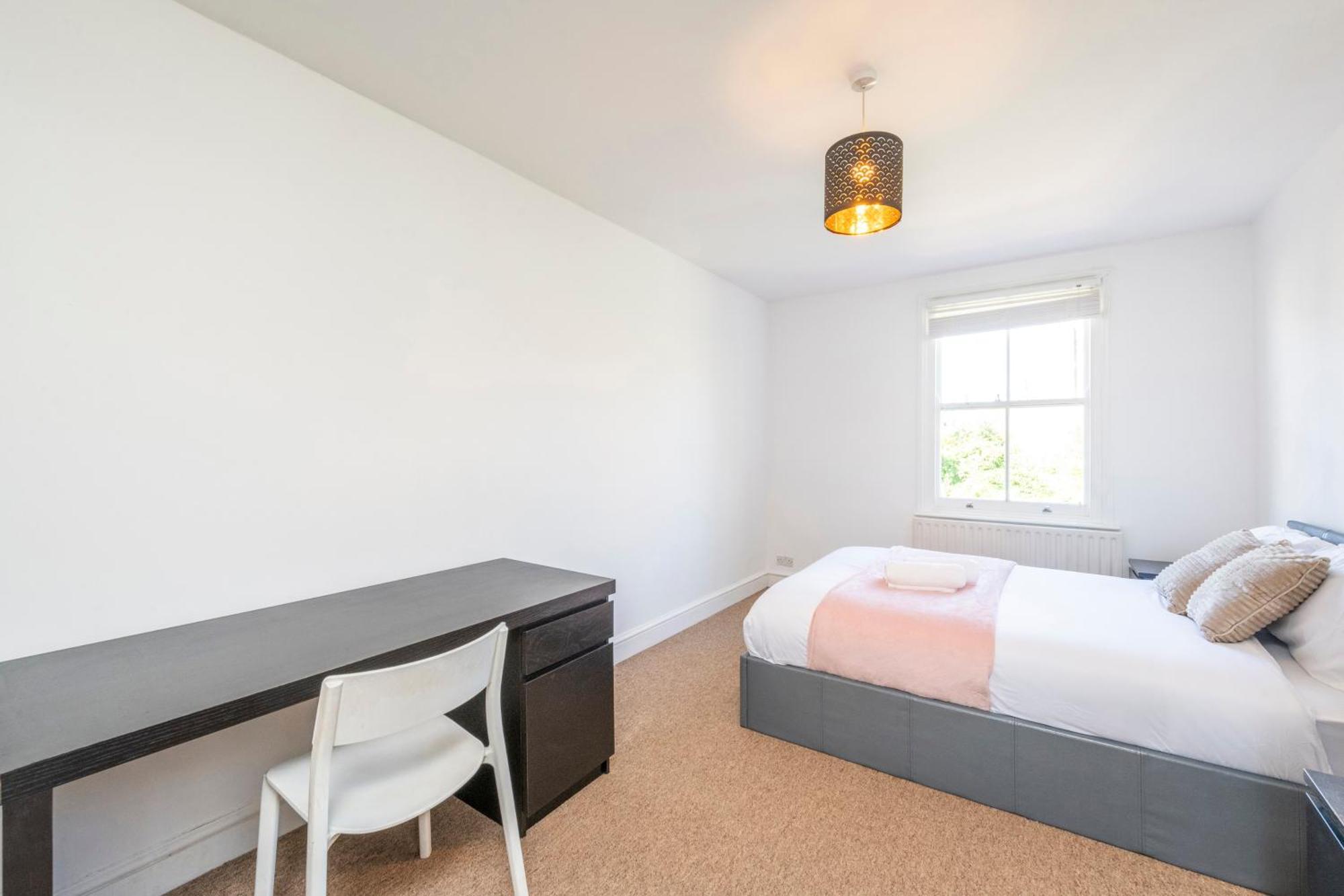 Spacious City London Apartments London Eye, Westminster, Big Ben, Vauxhall Station エクステリア 写真