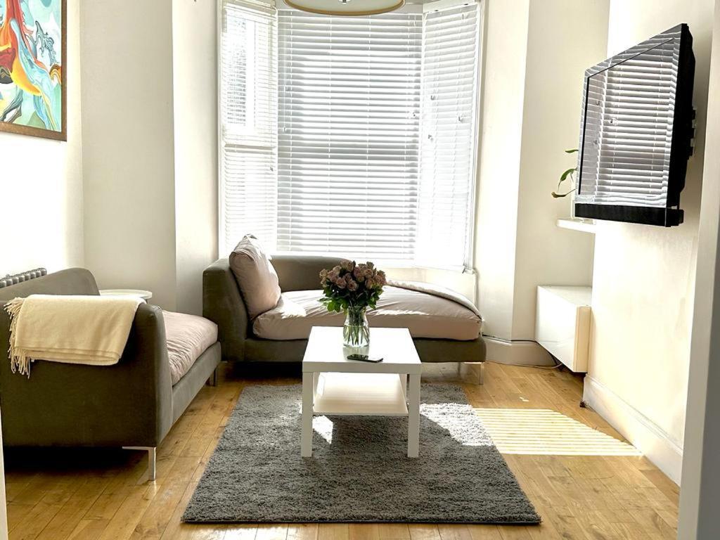 Spacious City London Apartments London Eye, Westminster, Big Ben, Vauxhall Station エクステリア 写真